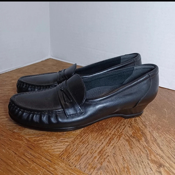 SAS Easier Black Leather Loafers Tripad Slip On Shoes Women’s Size 8.5 - Picture 2 of 9